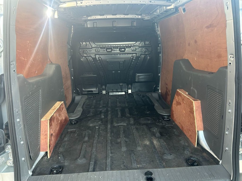 Used Ford Transit Connect 2022 for sale - 76617669: Photo 17