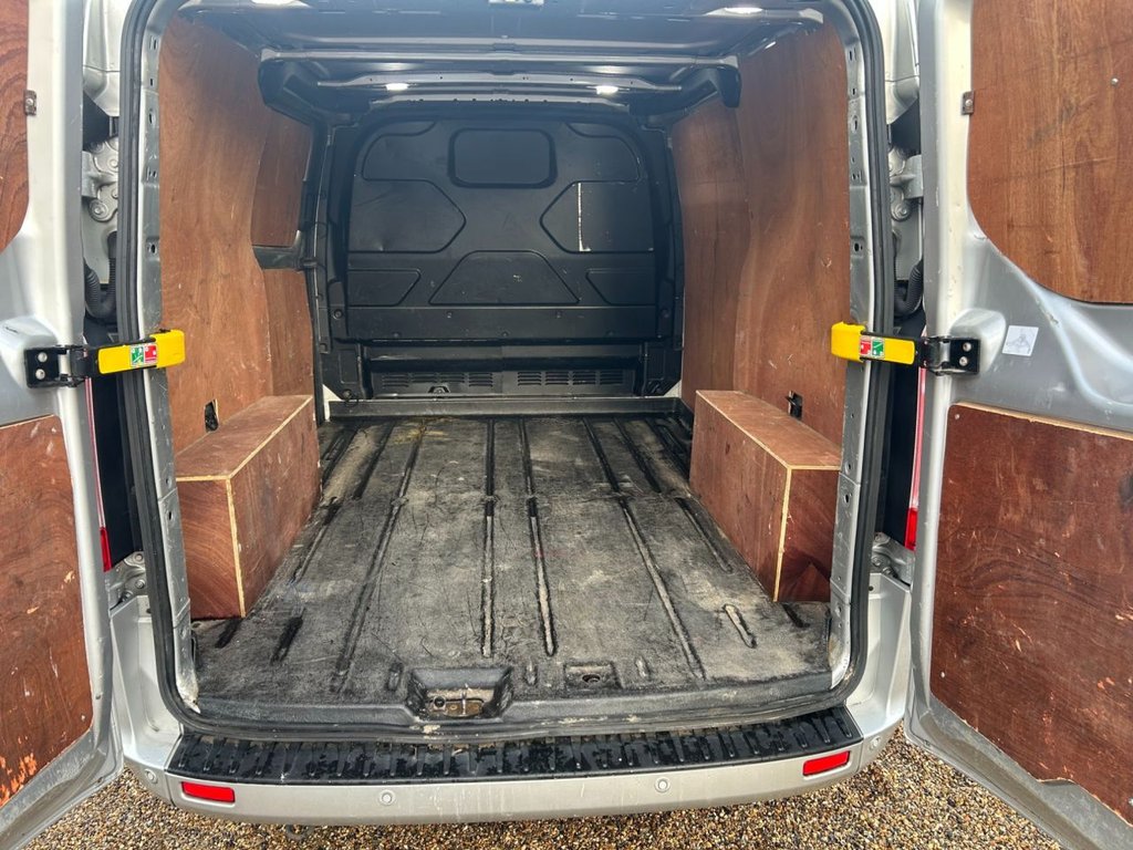 Used Ford Transit Custom 2020 for sale - 76570239: Photo 17