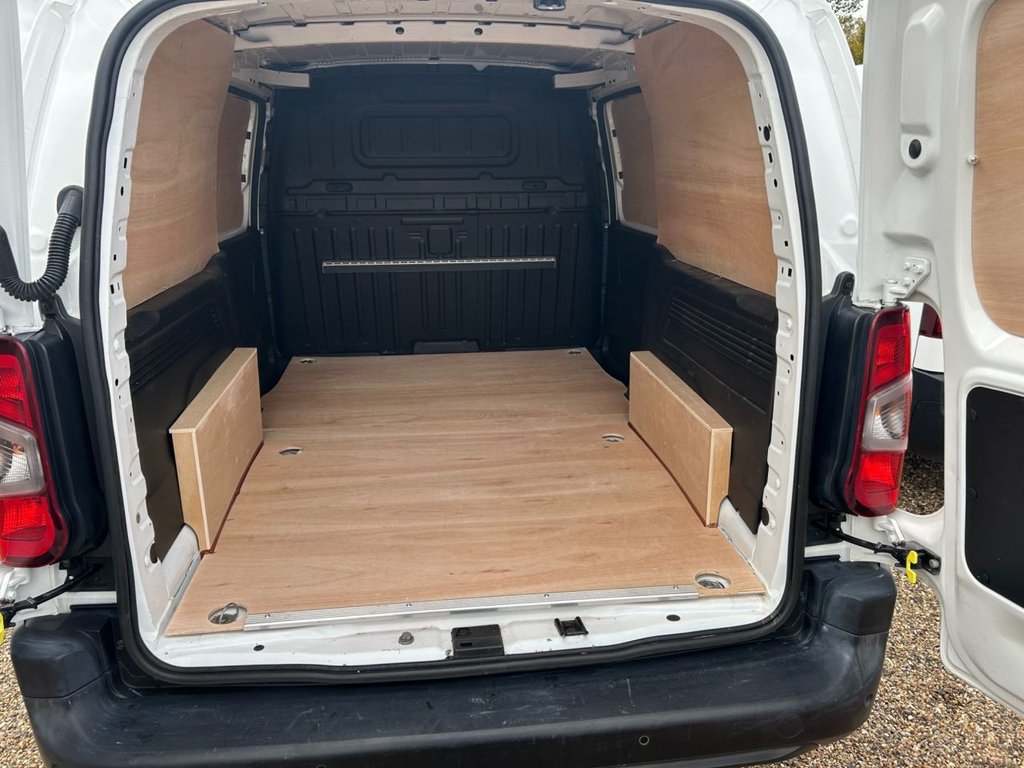 Used Vauxhall Combo 2020 for sale - 76396369: Photo 6