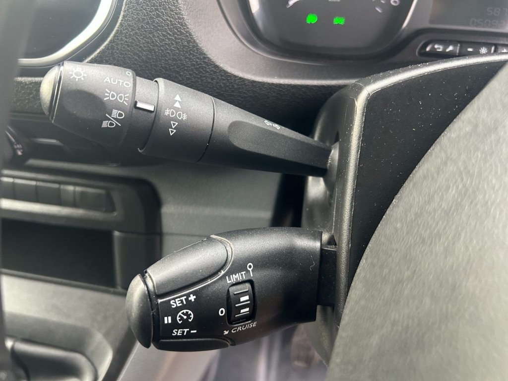 Used Vauxhall Vivaro 2022 for sale - 76962475: Photo 11