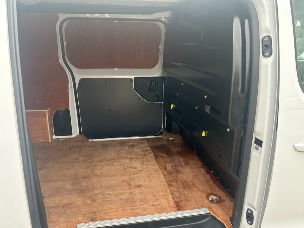 Used Vauxhall Vivaro 2022 for sale - 76962475: Photo 16