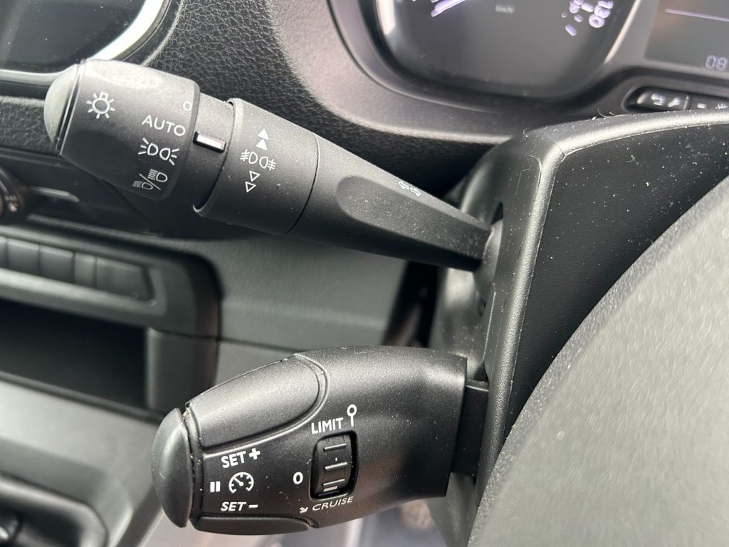 Used Vauxhall Vivaro 2022 for sale - 76724670: Photo 11