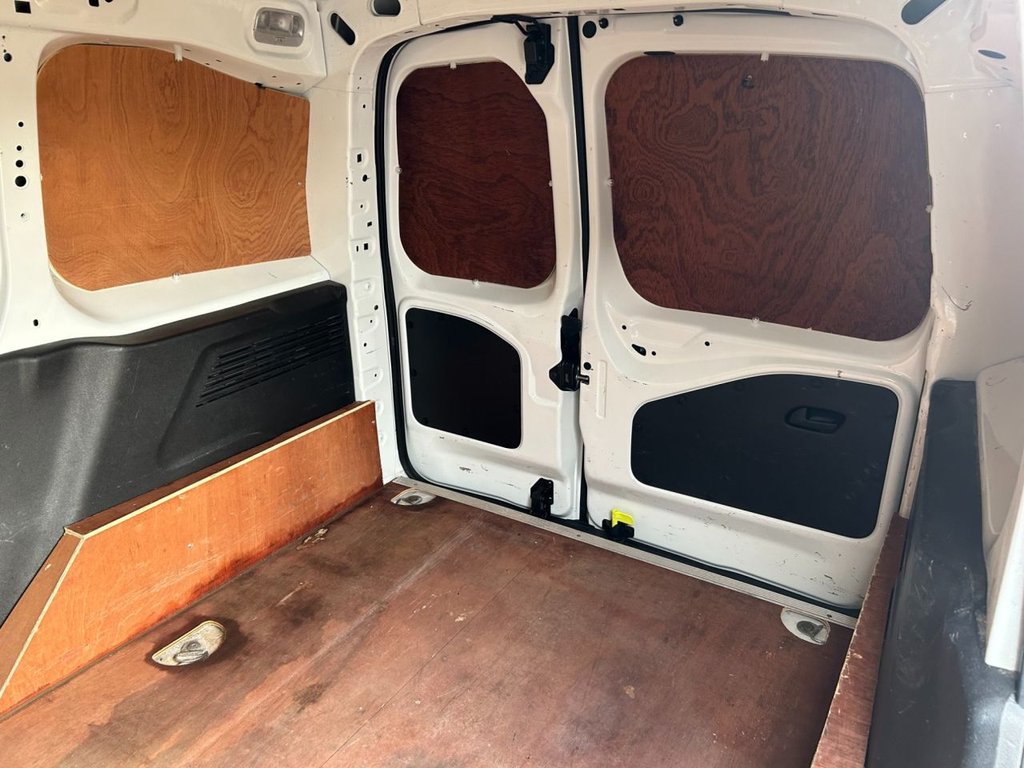 Used Peugeot Partner 2020 for sale - 76698459: Photo 19