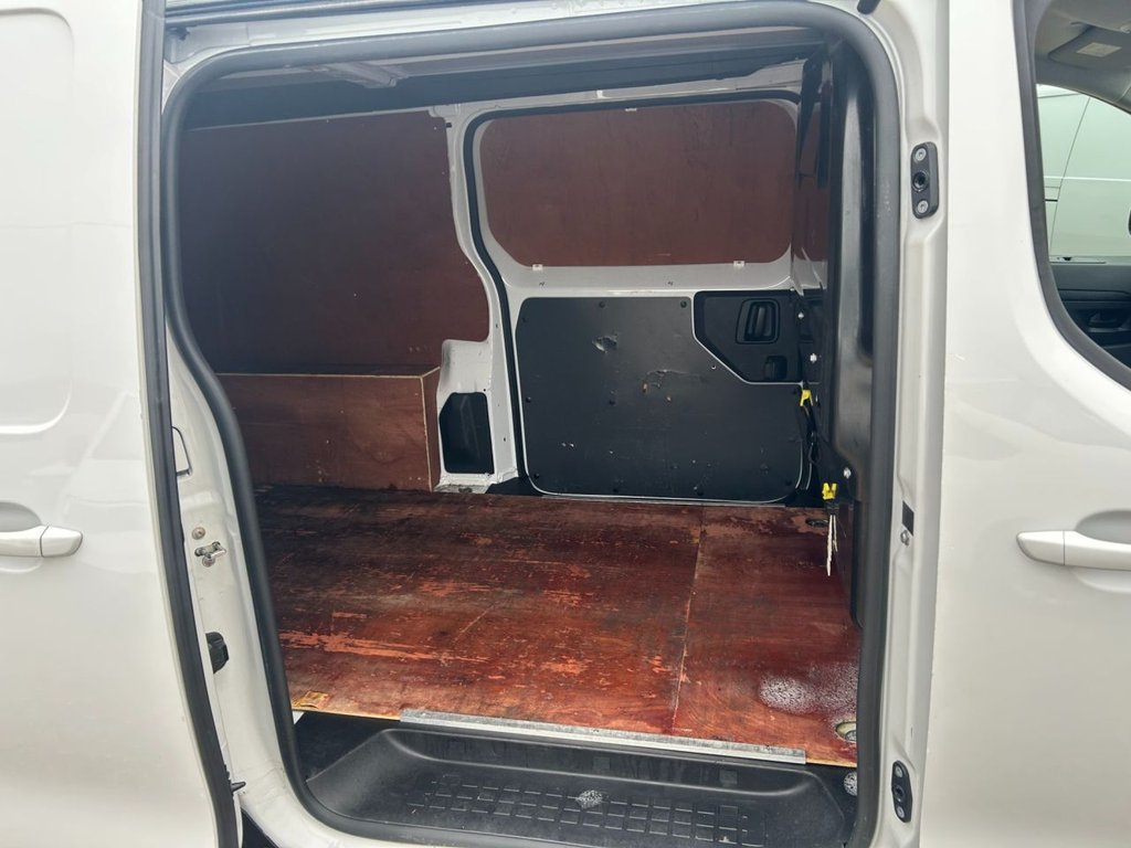 Used Vauxhall Vivaro 2022 for sale - 76417834: Photo 15