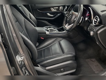 Used Mercedes-Benz GLC 2017 for sale - 77780893: Photo