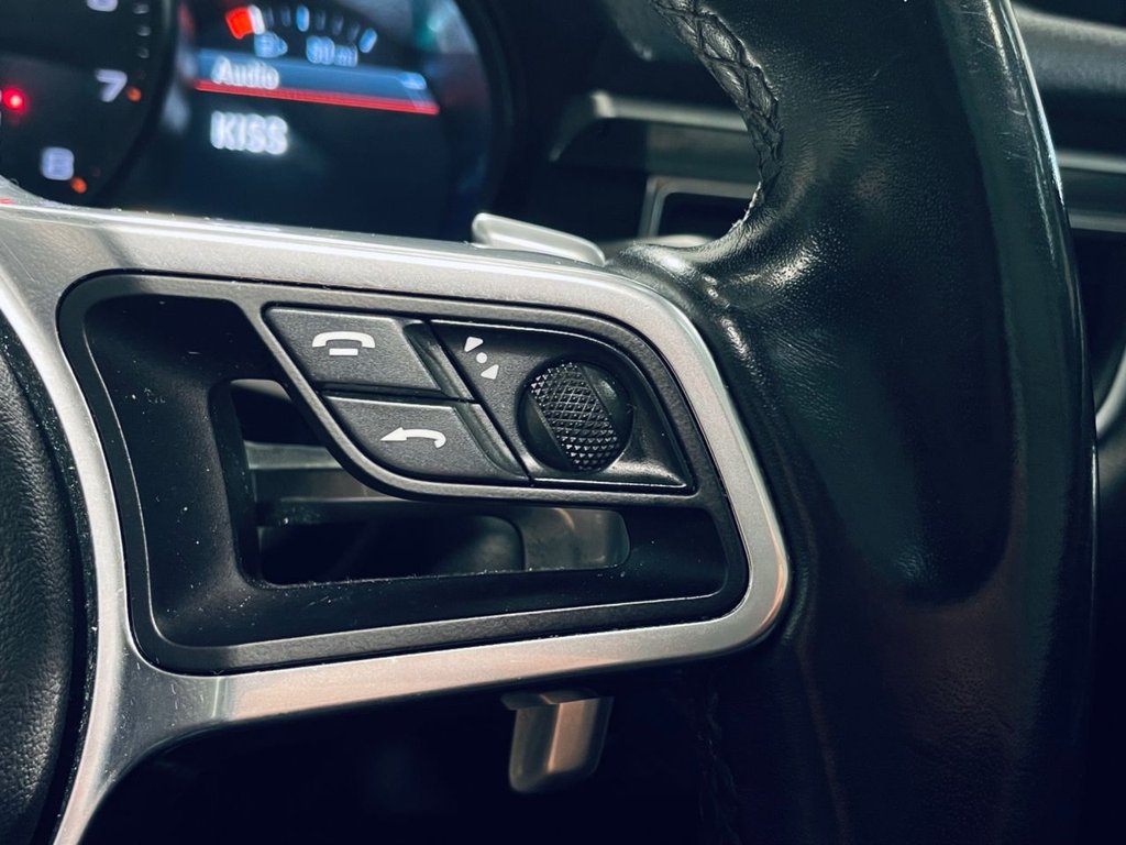 Used Porsche Macan 2018 for sale - 77256181: Photo 17