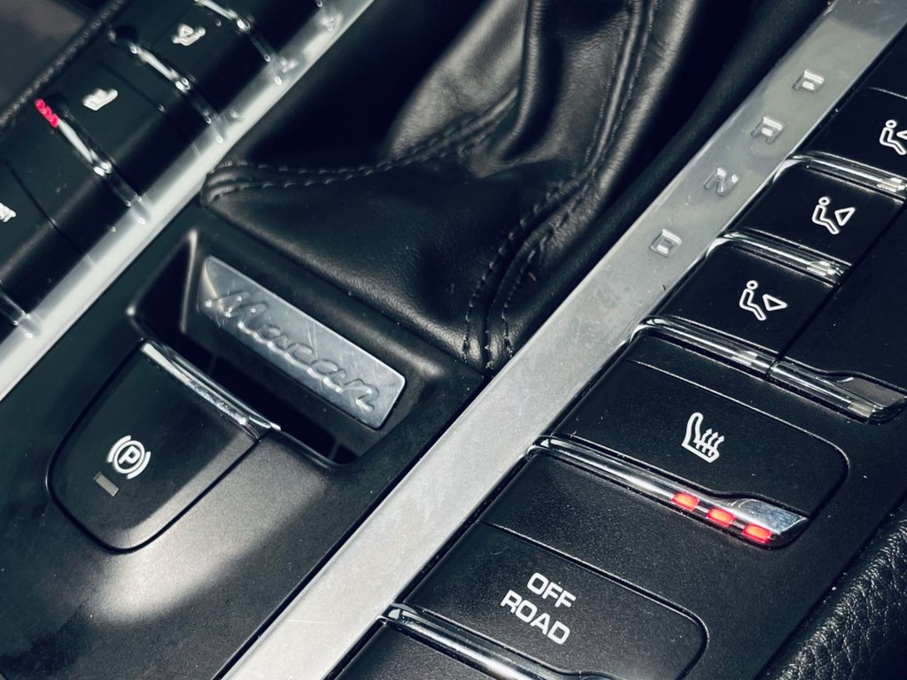 Used Porsche Macan 2018 for sale - 77256181: Photo 20