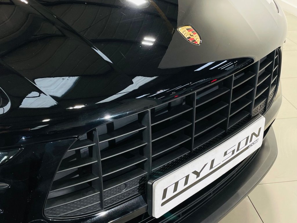 Used Porsche Macan 2018 for sale - 77256181: Photo 34