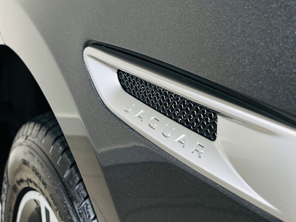 Used Jaguar F-Pace 2017 for sale - 77048969: Photo 32