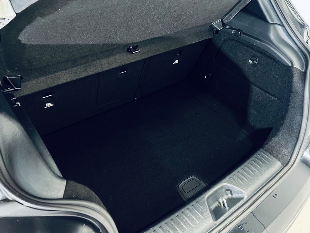 Used Mercedes-Benz A-Class 2015 for sale - 76389831: Photo 17