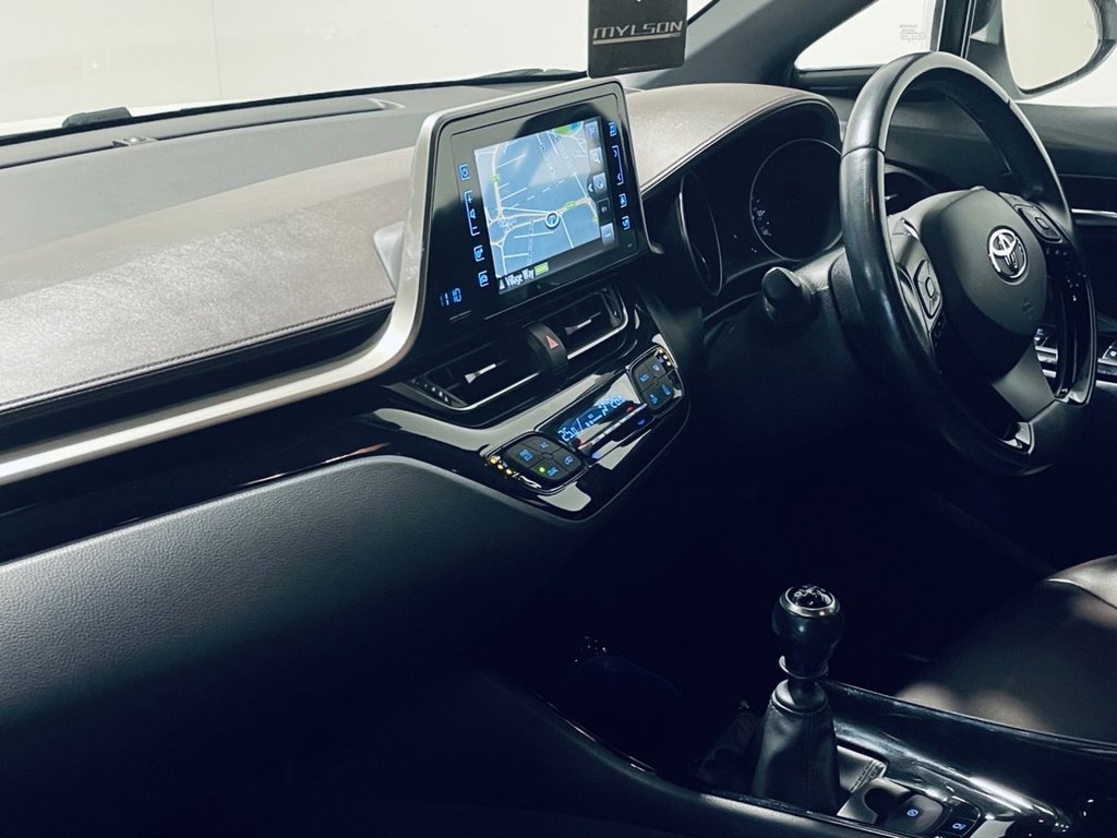 Used Toyota C-HR 2018 for sale - 77205377: Photo 6