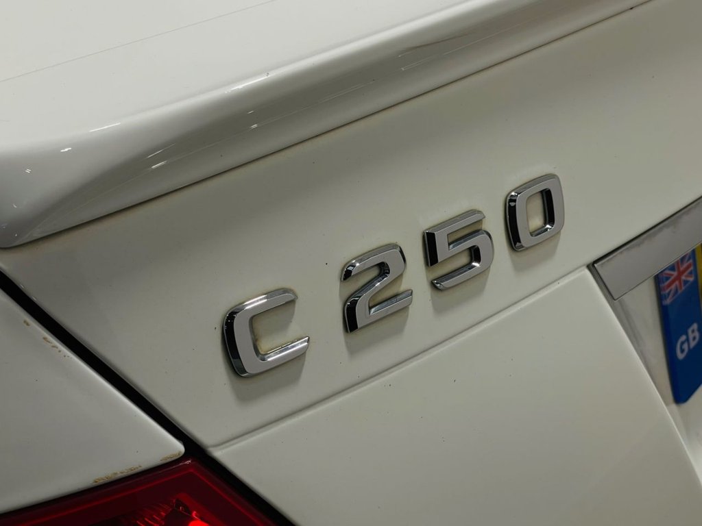 Used Mercedes-Benz C Class 2015 for sale - 77048941: Photo 34