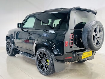 Used Land Rover Defender 2023 for sale - 79221111: Photo