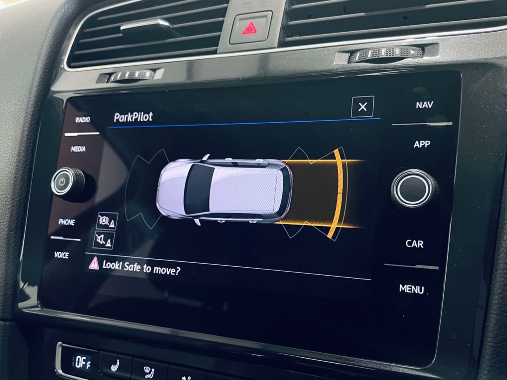 Used Volkswagen Golf 2020 for sale - 77049077: Photo 14