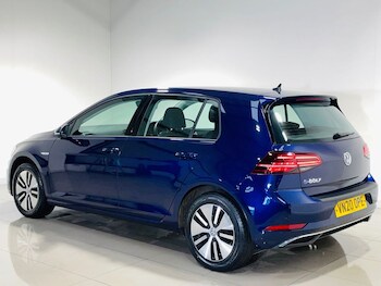 Used Volkswagen Golf 2020 for sale - 77049077: Photo