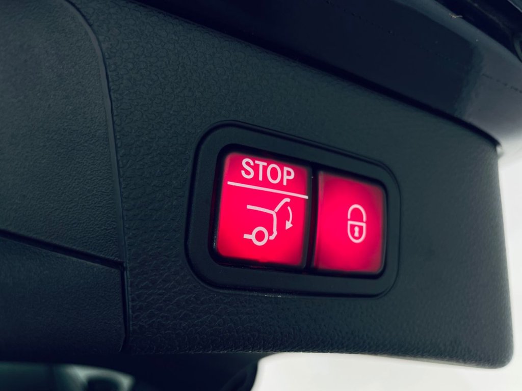 Used Mercedes-Benz C Class 2018 for sale - 77477753: Photo 26