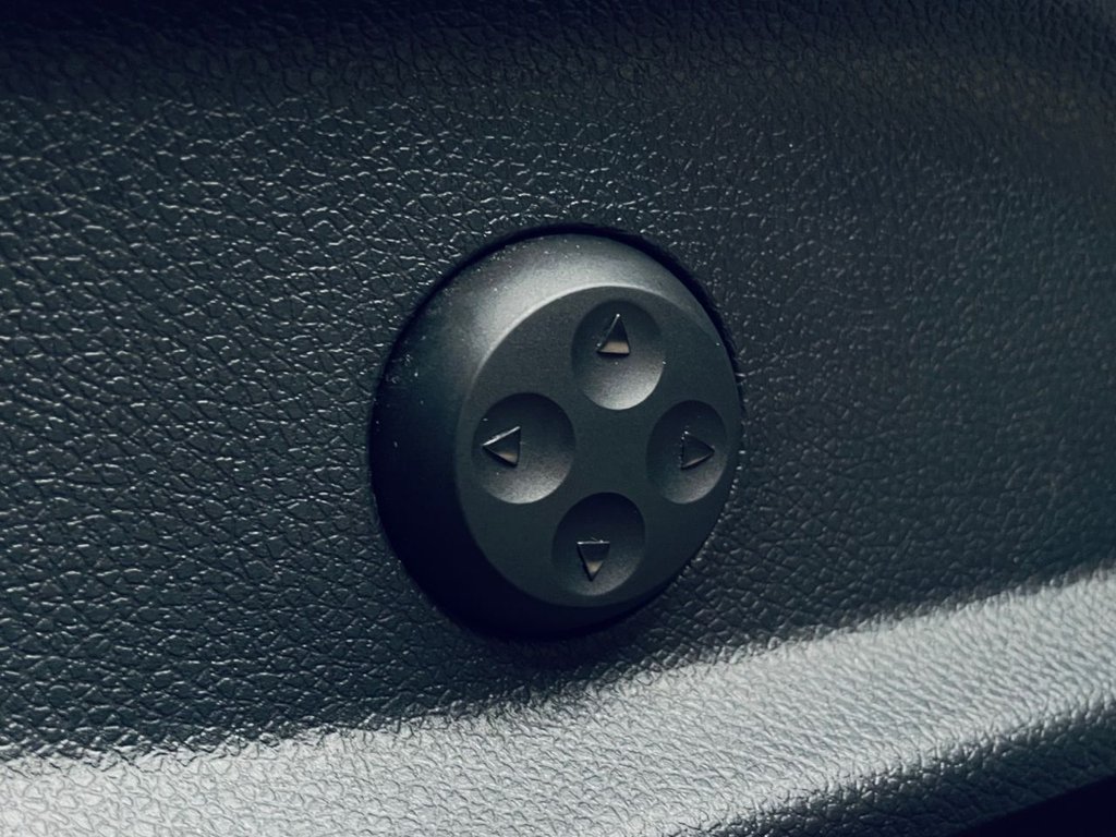 Used Mercedes-Benz GLC 2016 for sale - 77780163: Photo 24