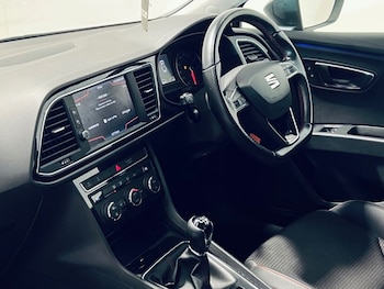 Used SEAT Leon 2018 for sale - 76546743: Photo