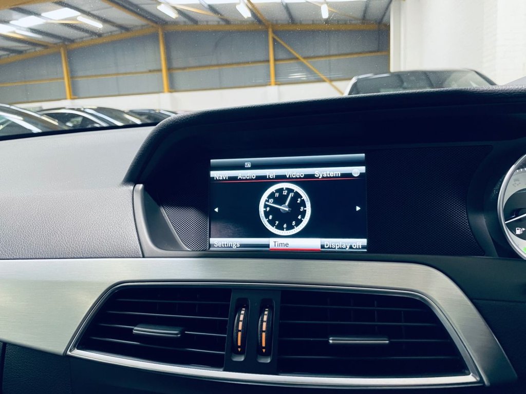 Used Mercedes-Benz C Class 2014 for sale - 77256092: Photo 14