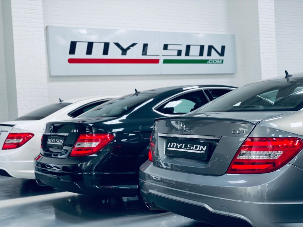 Used Mercedes-Benz C Class 2014 for sale - 77256092: Photo 2