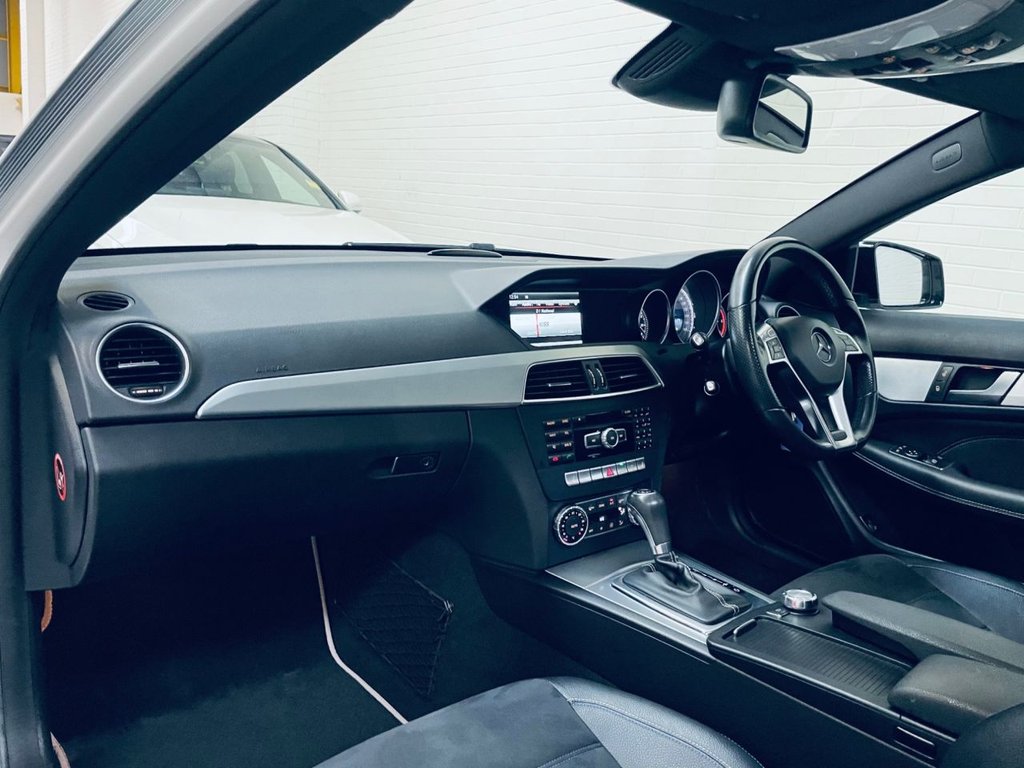Used Mercedes-Benz C Class 2014 for sale - 77256092: Photo 5