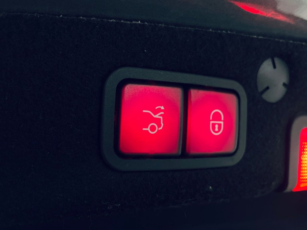 Used Mercedes-Benz C Class 2015 for sale - 77779917: Photo 26