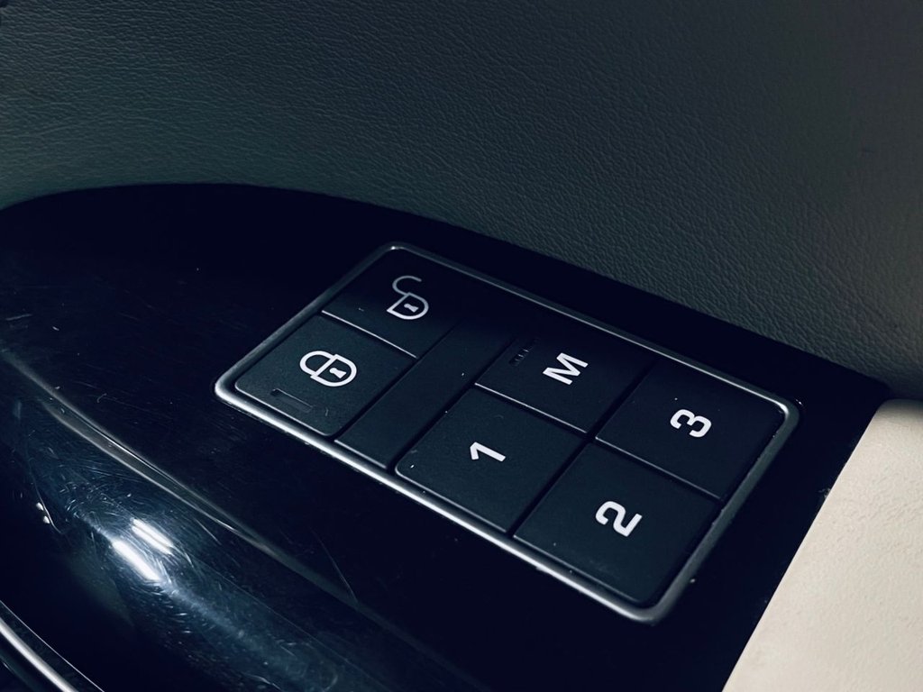 Used Land Rover Range Rover Sport 2016 for sale - 77583135: Photo 12