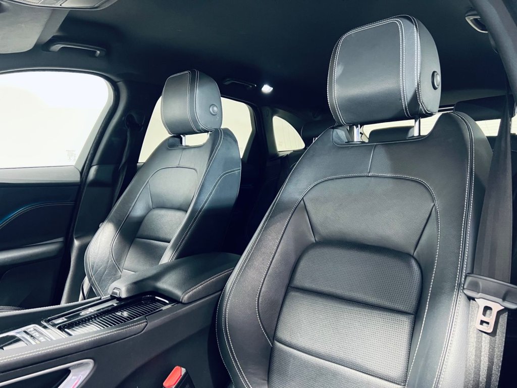 Used Jaguar F-Pace 2018 for sale - 77048681: Photo 5
