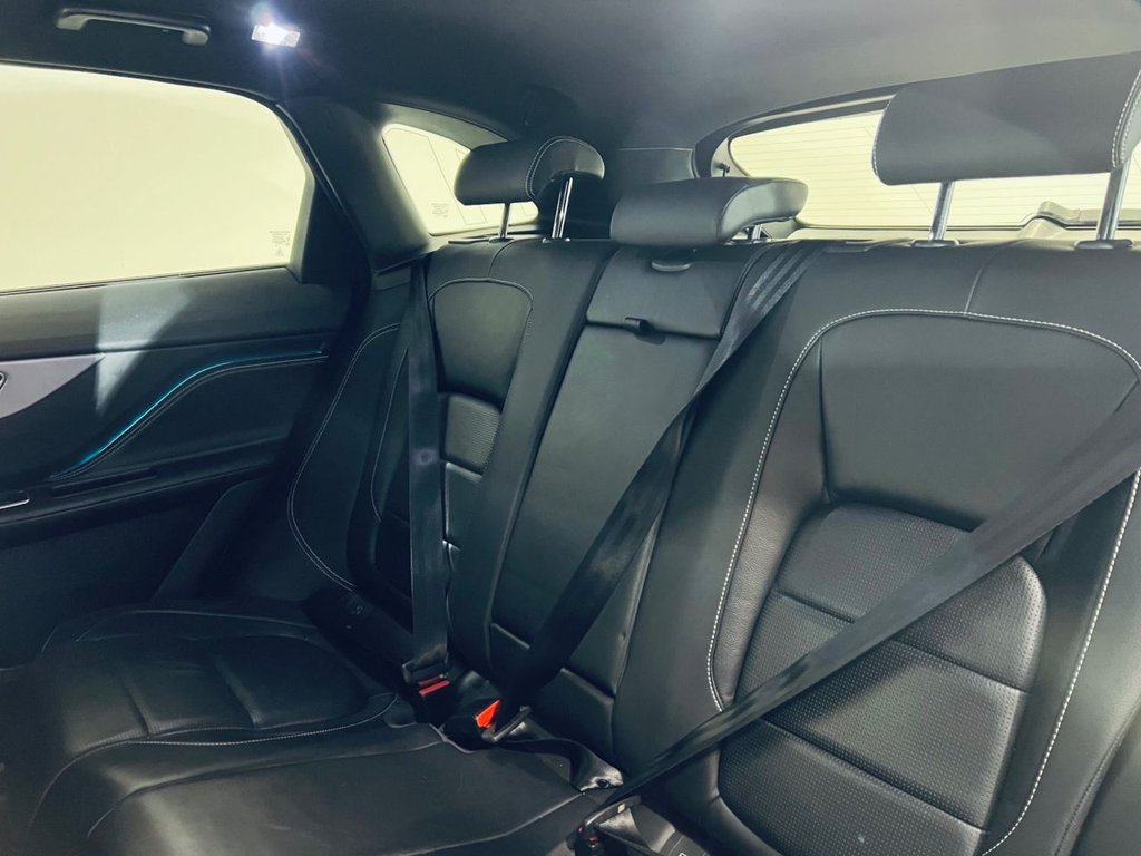 Used Jaguar F-Pace 2018 for sale - 77048681: Photo 6