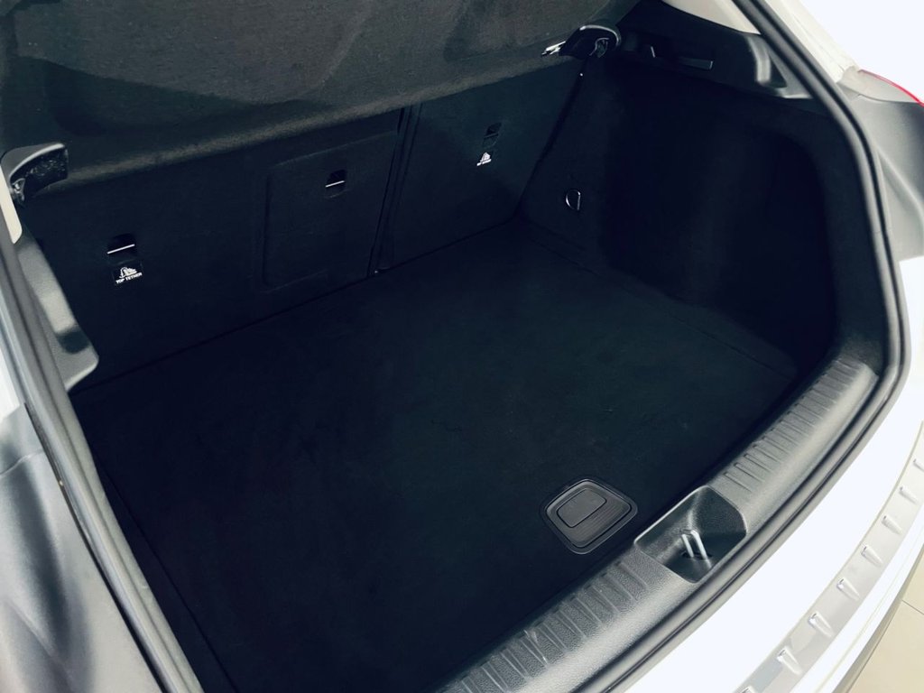 Used Mercedes-Benz GLA 2018 for sale - 77341579: Photo 22