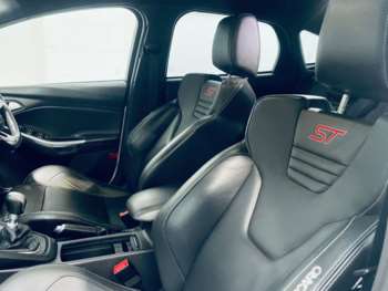 Used Ford Focus 2015 for sale - 74812263: Photo