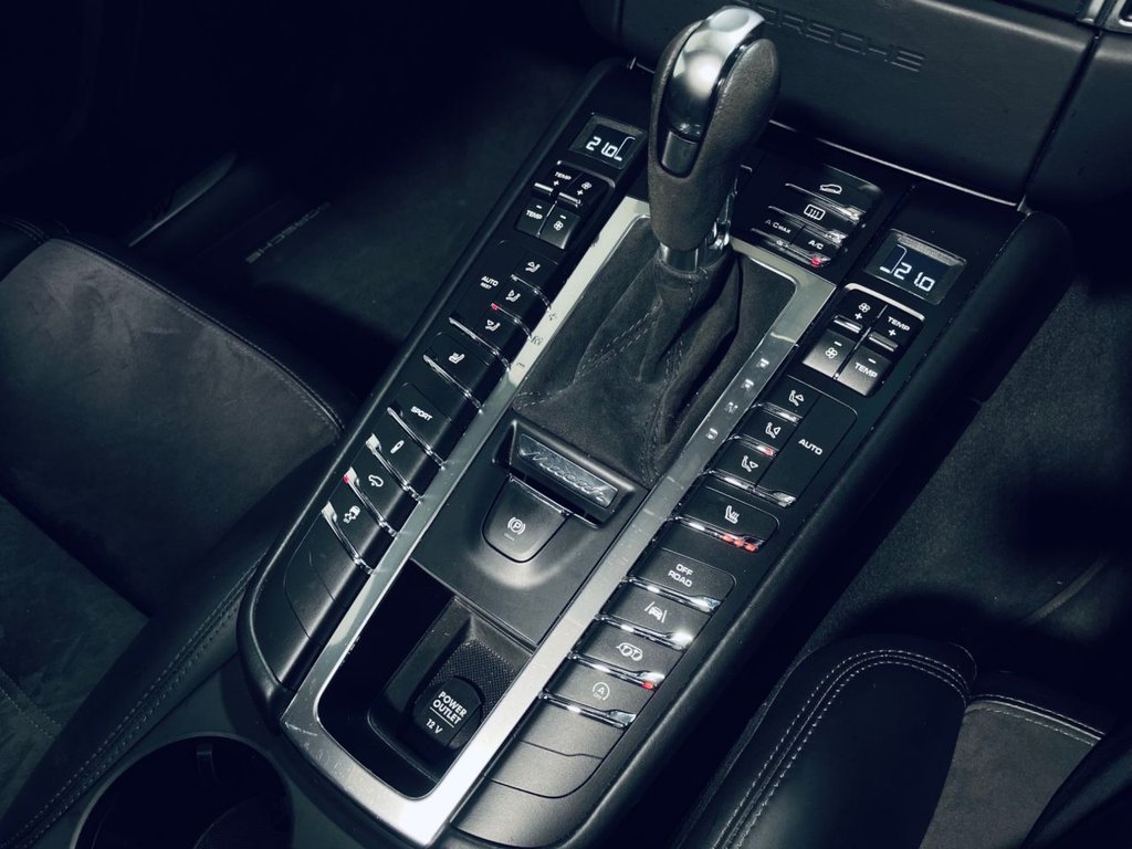 Used Porsche Macan 2016 for sale - 77477288: Photo 27