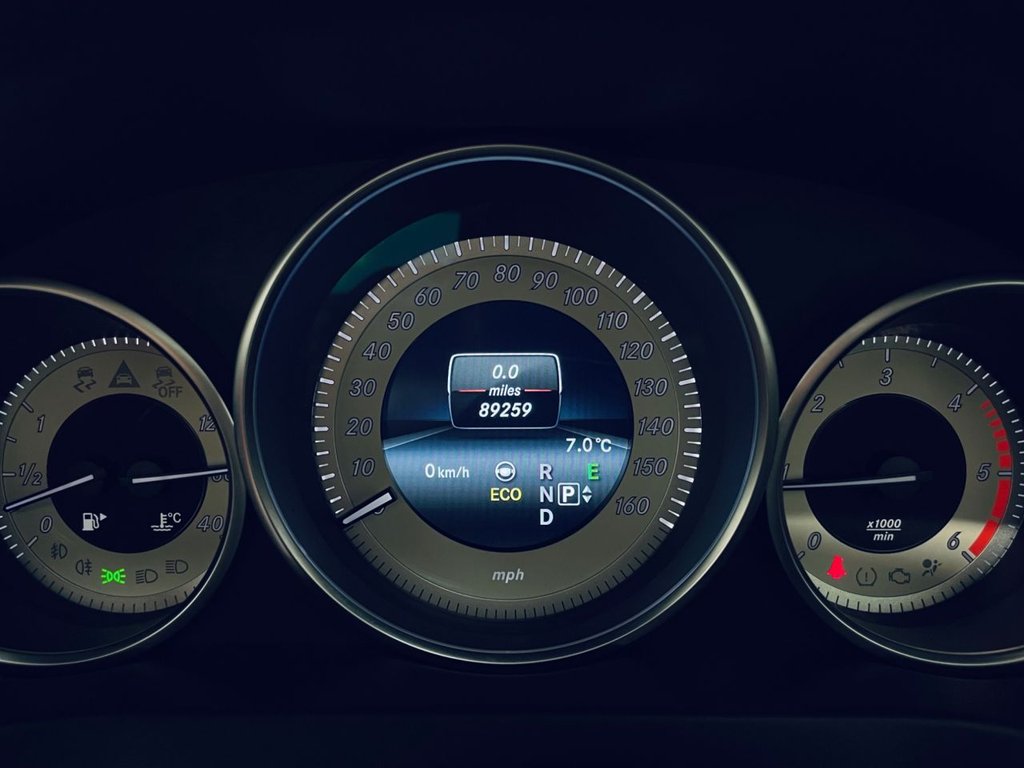 Used Mercedes-Benz E Class 2014 for sale - 77627402: Photo 17