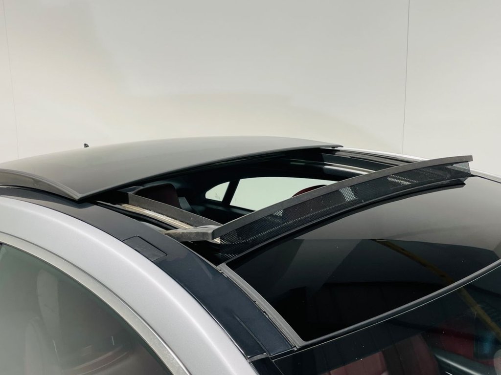 Used Mercedes-Benz E Class 2014 for sale - 77627402: Photo 2