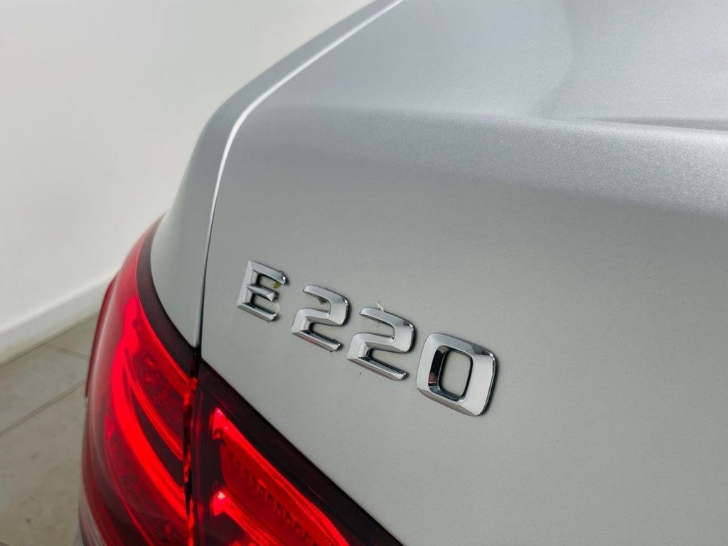 Used Mercedes-Benz E Class 2014 for sale - 77627402: Photo 32