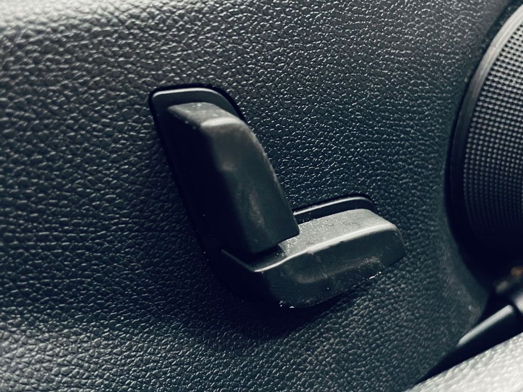 Used Mercedes-Benz C Class 2014 for sale - 77835286: Photo 19