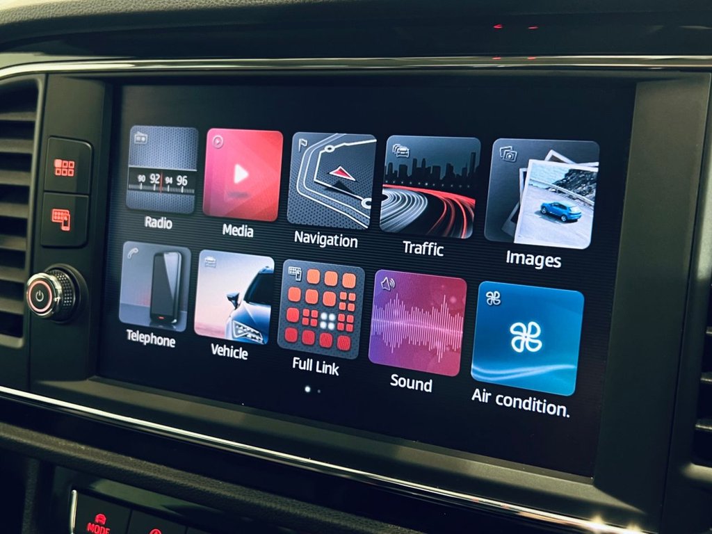 Used SEAT Leon 2018 for sale - 76474693: Photo 2