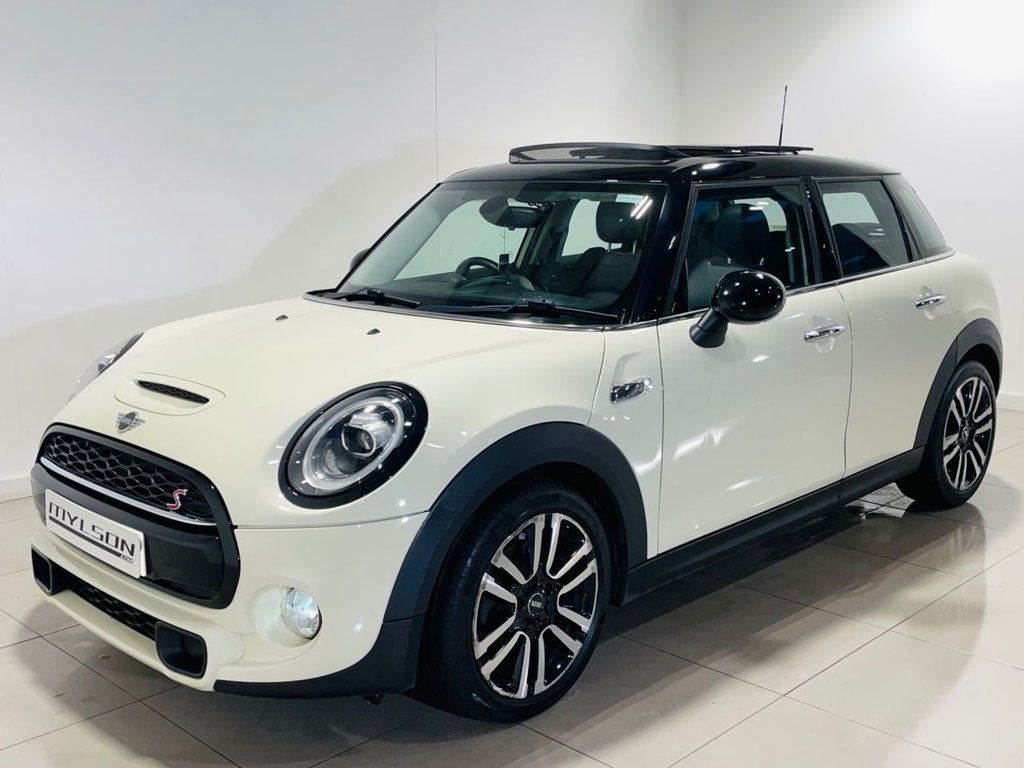Used MINI Hatch 2018 for sale - 77477334: Photo 4