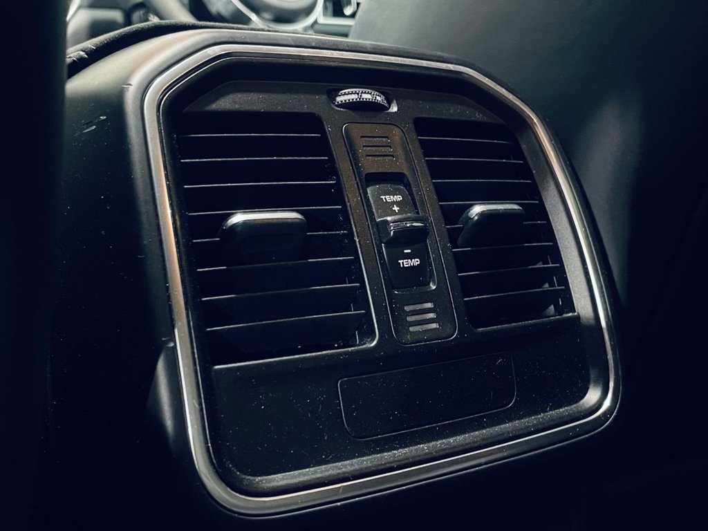 Used Porsche Macan 2016 for sale - 77672732: Photo 25