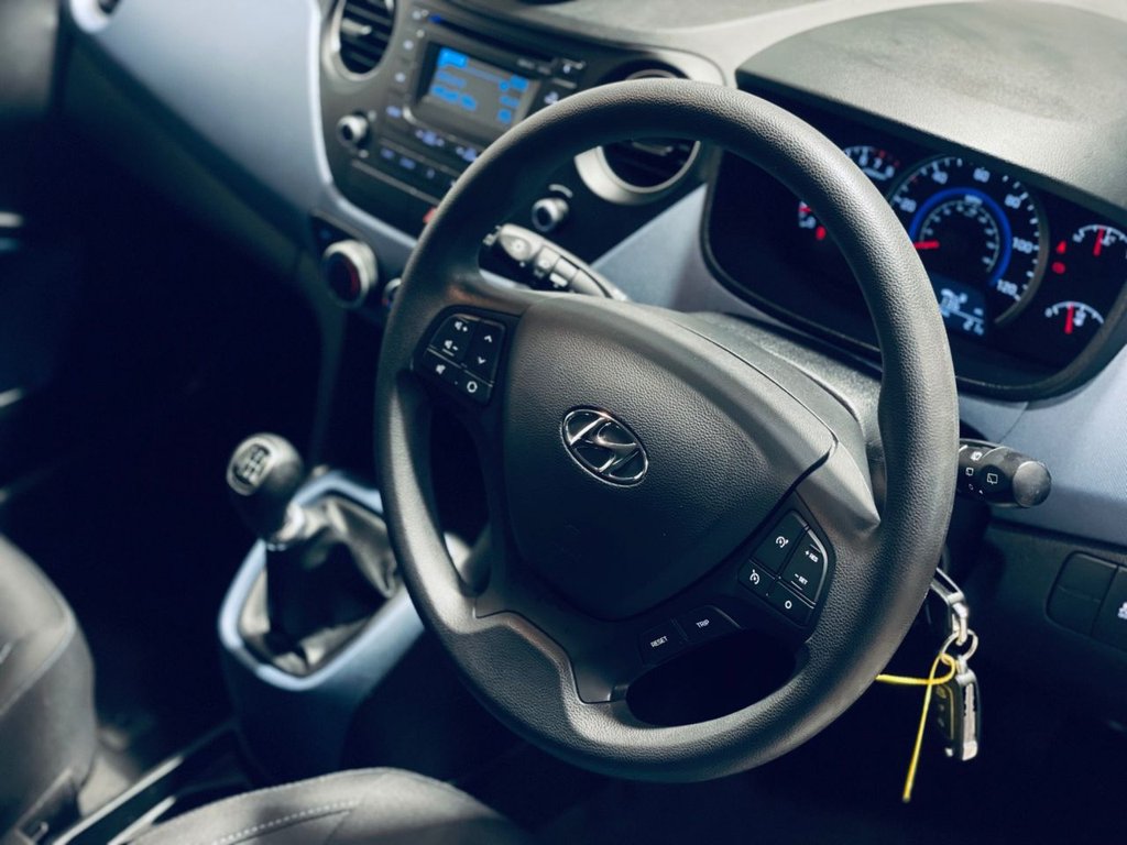 Used Hyundai i10 2015 for sale - 76190806: Photo 4