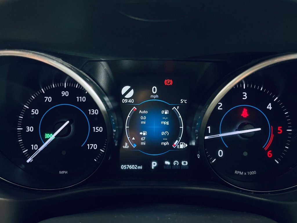 Used Jaguar F-Pace 2017 for sale - 77048615: Photo 18