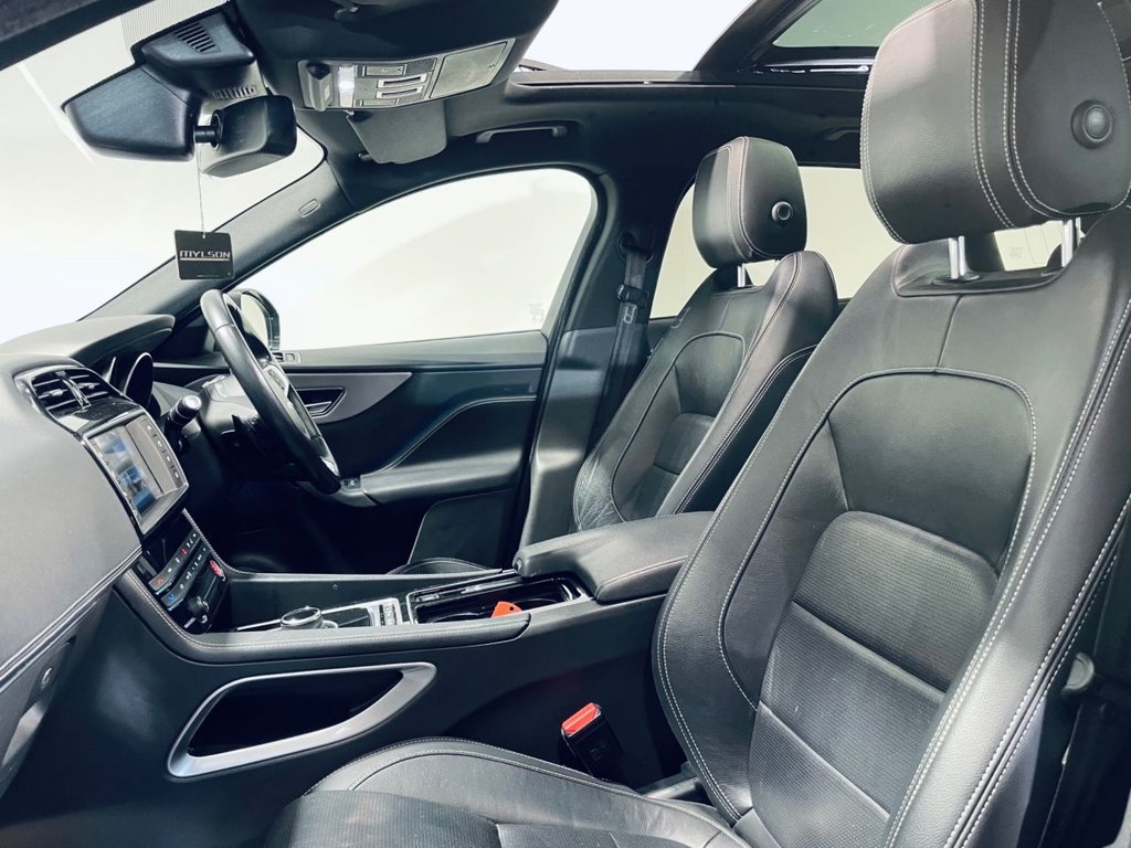 Used Jaguar F-Pace 2017 for sale - 77048615: Photo 2