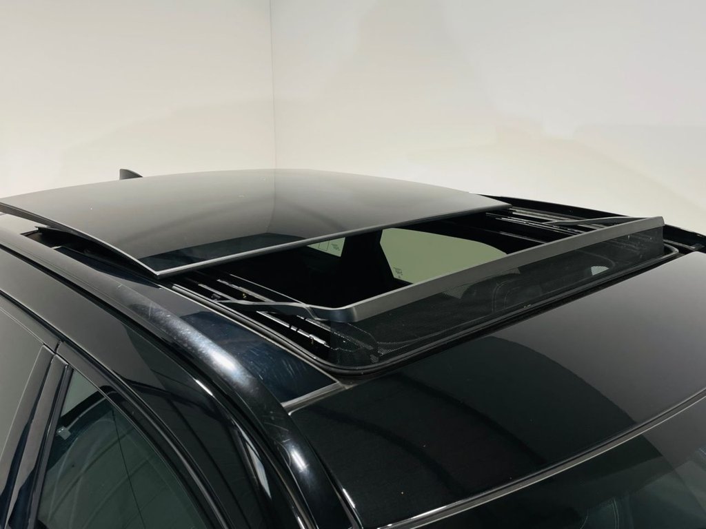 Used Jaguar F-Pace 2017 for sale - 77048615: Photo 4