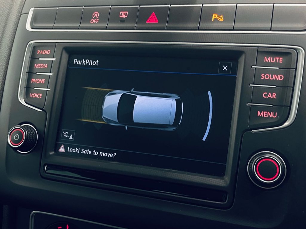 Used Volkswagen Polo 2017 for sale - 76691325: Photo 2