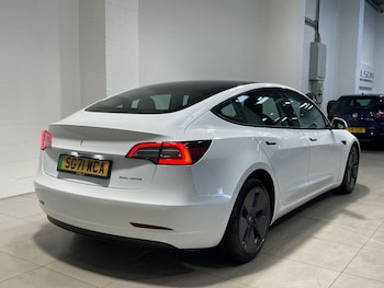 Used Tesla Model 3 2021 for sale - 75901813: Photo