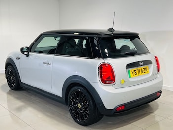 Used MINI Hatch 2021 for sale - 77048869: Photo