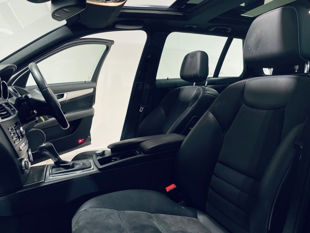 Used Mercedes-Benz C Class 2014 for sale - 77627345: Photo 4