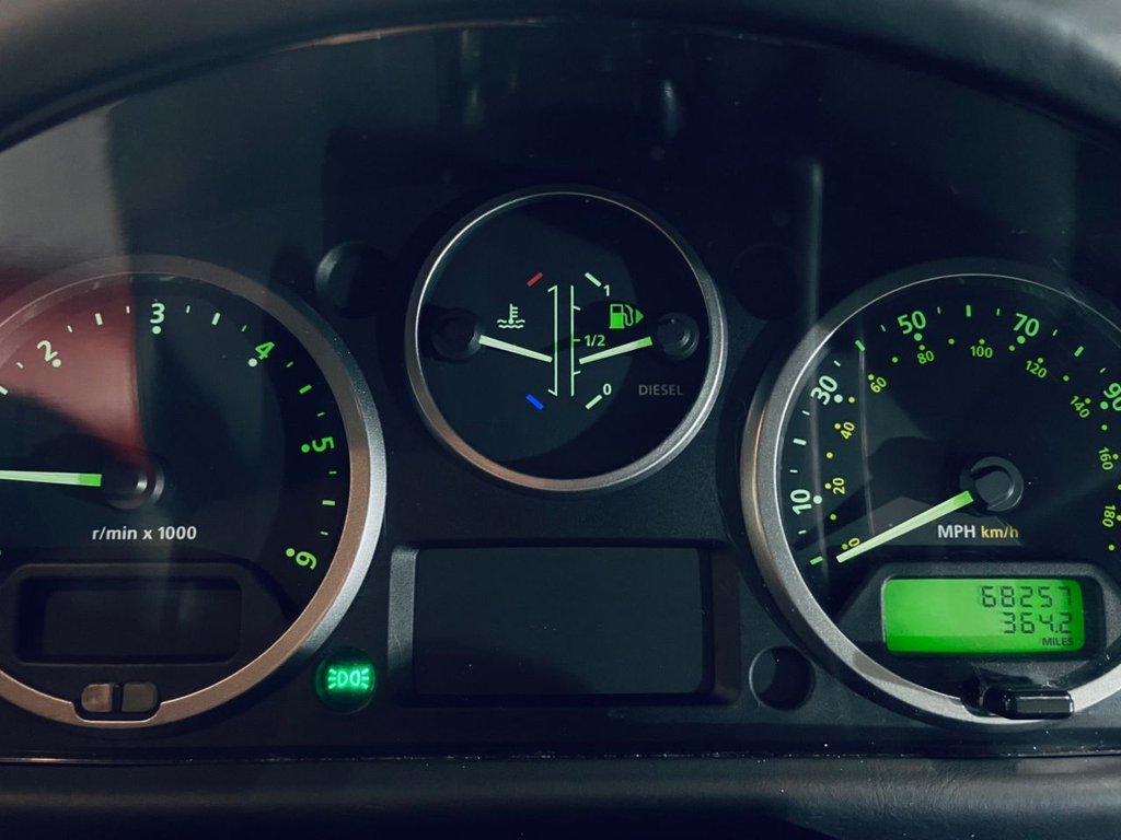 Used Land Rover Defender 2015 for sale - 77048596: Photo 13