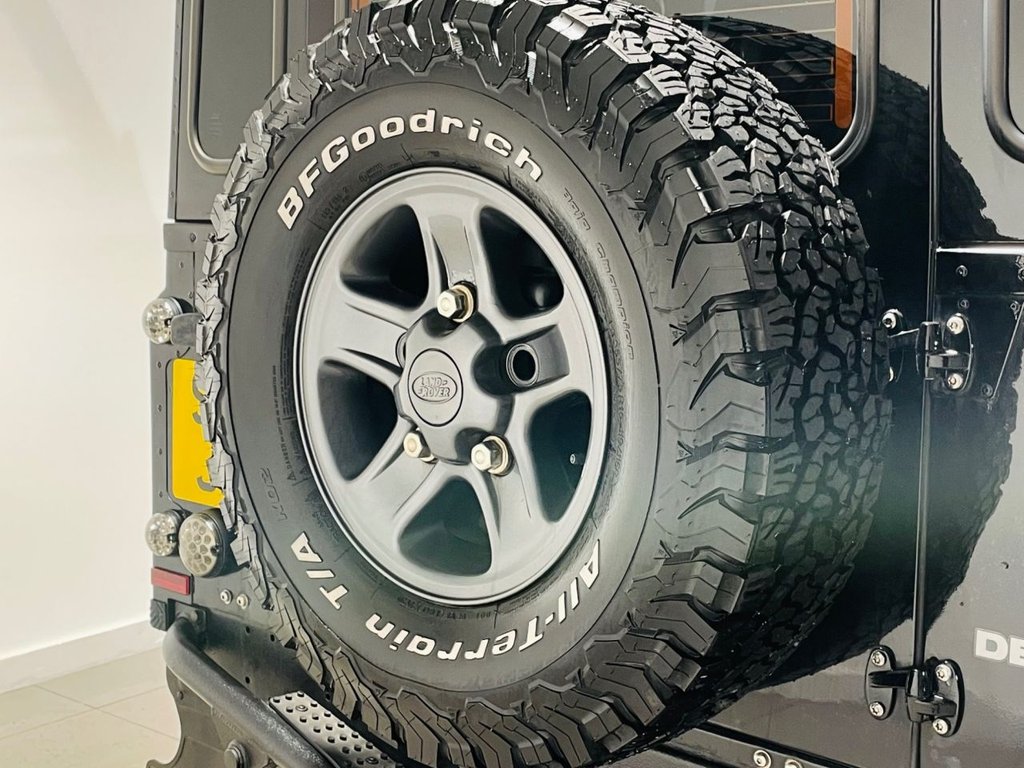 Used Land Rover Defender 2015 for sale - 77048596: Photo 31