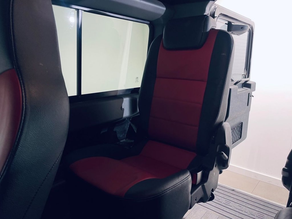 Used Land Rover Defender 2015 for sale - 77048596: Photo 6